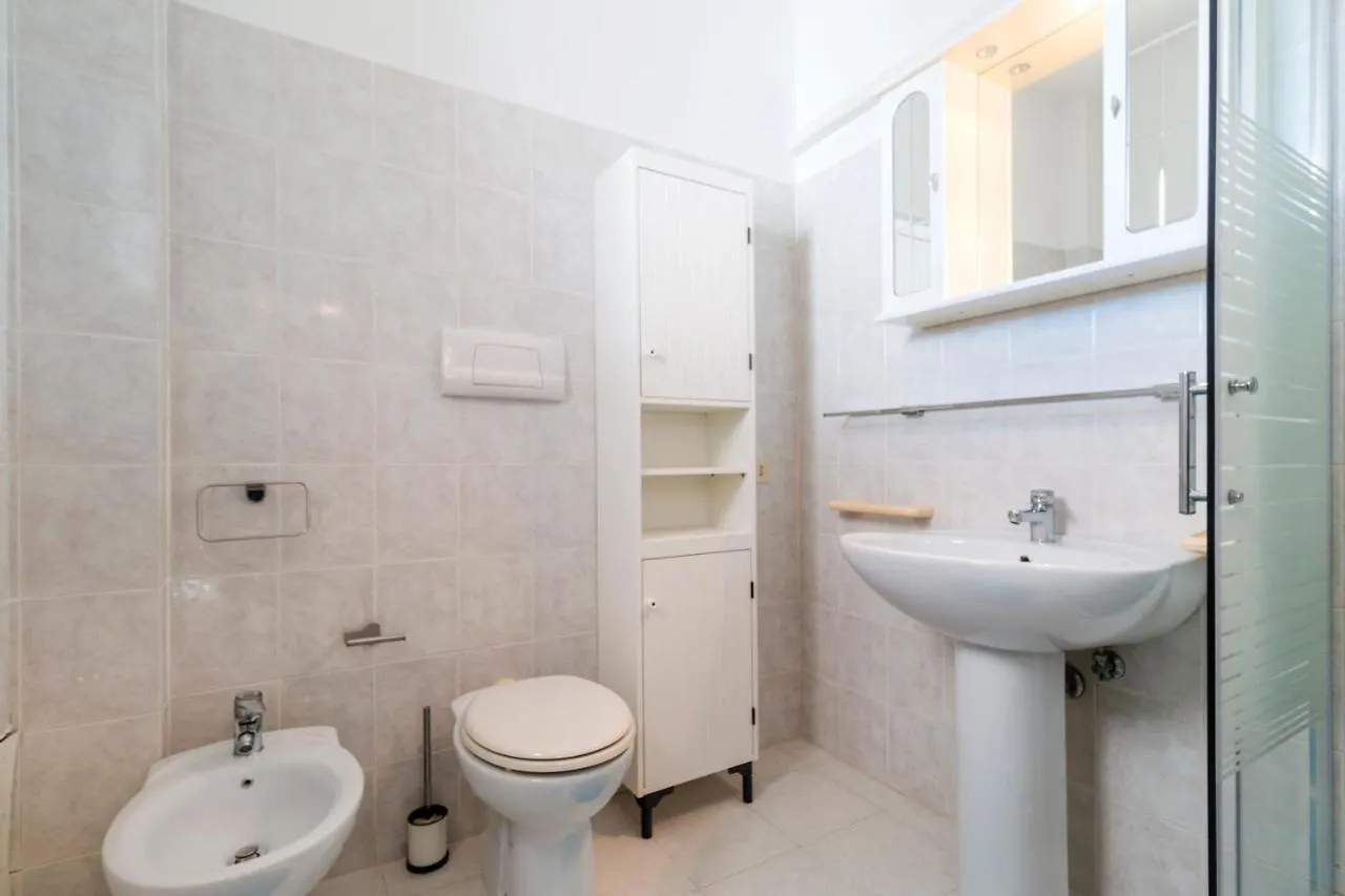 Pearl Suite Apartment カーラゴノネ