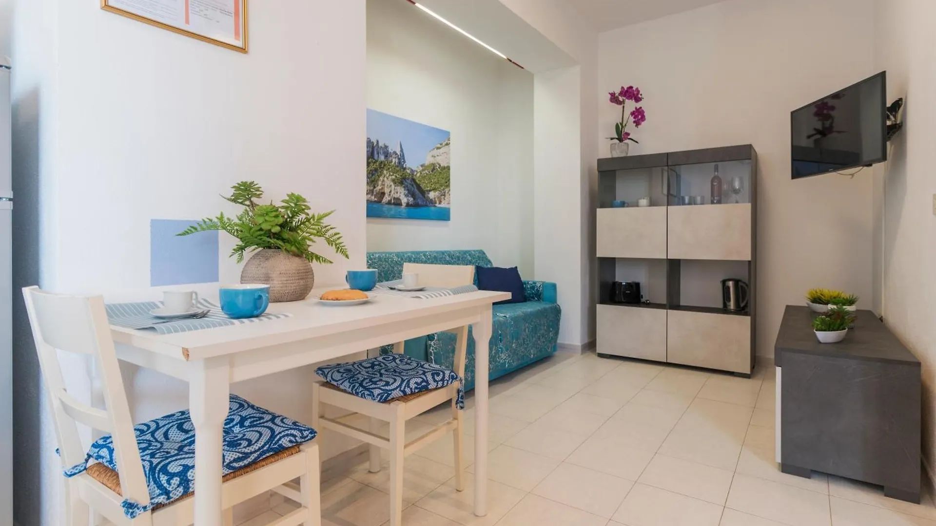 Pearl Suite Apartment カーラゴノネ