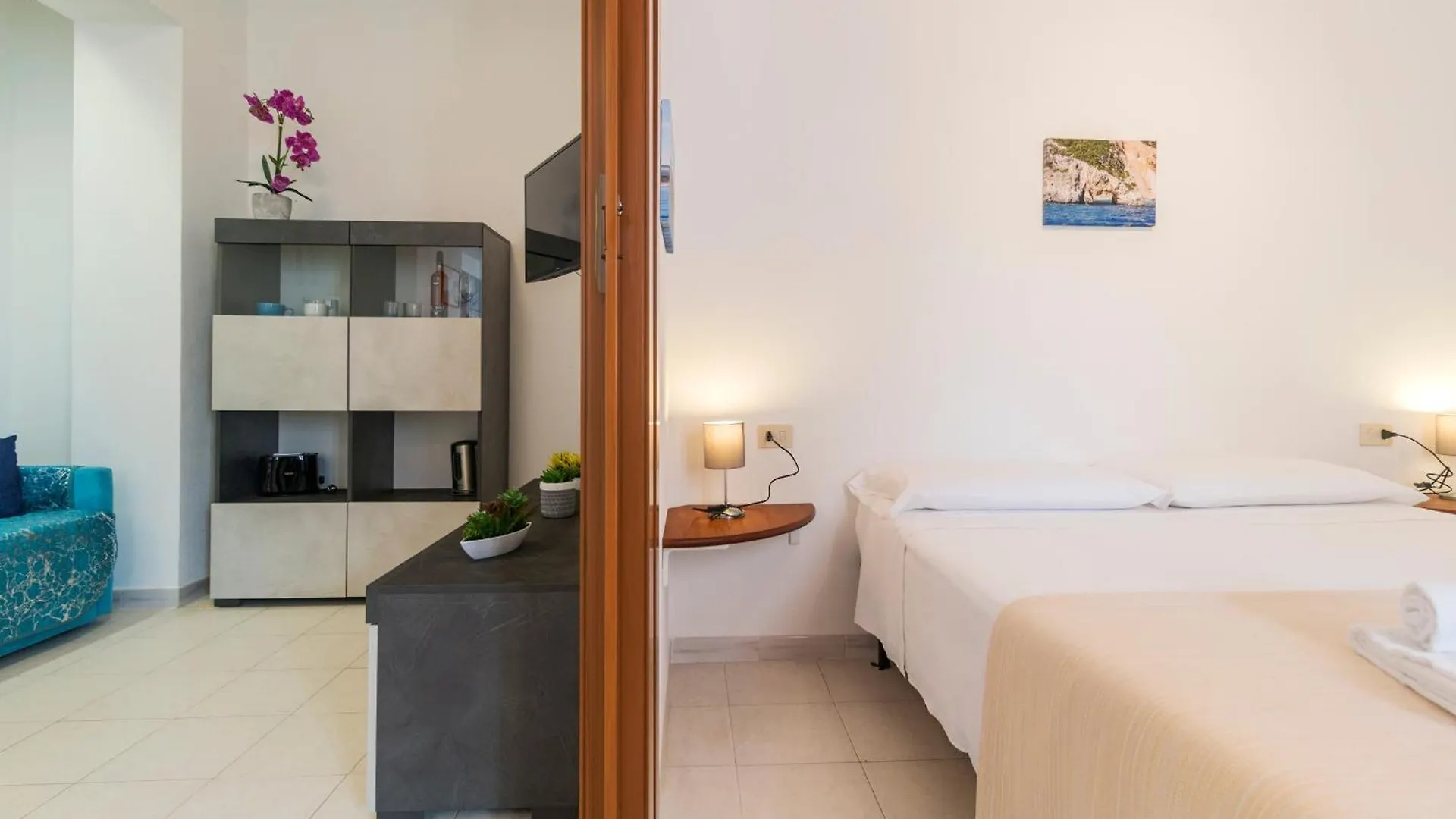 Pearl Suite Apartment カーラゴノネ