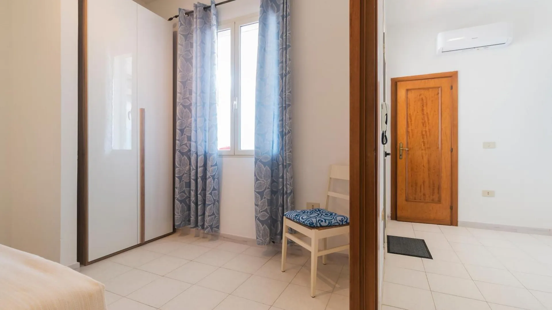 Pearl Suite Apartment カーラゴノネ